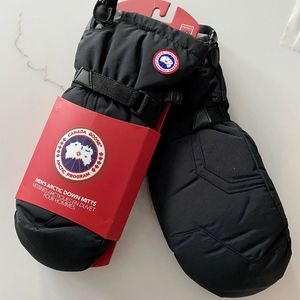 Canada Goose | Men's Arctic Down Mitts | MEDIUM